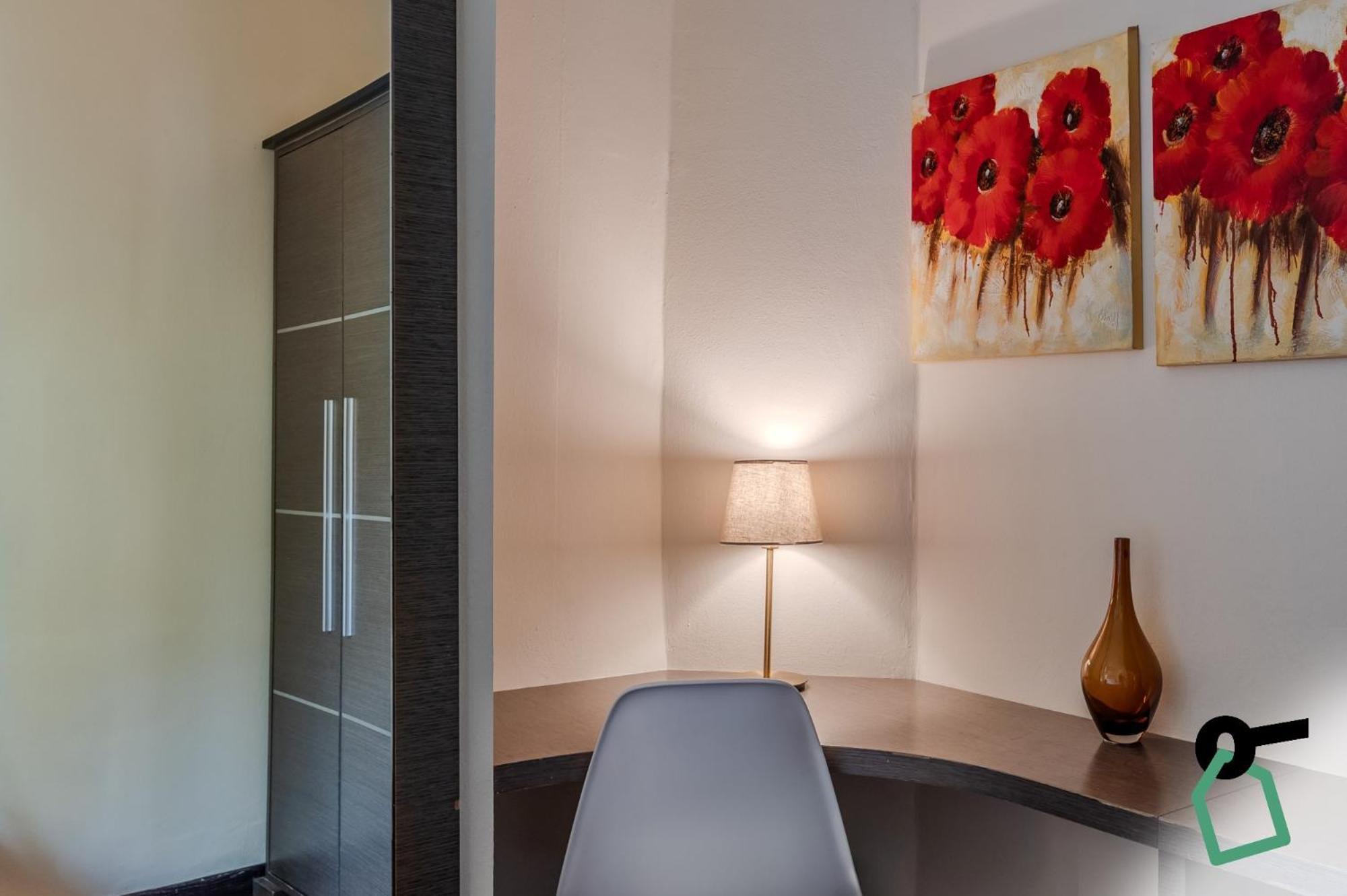 Hotiday Aparthotel Firenze ภายนอก รูปภาพ