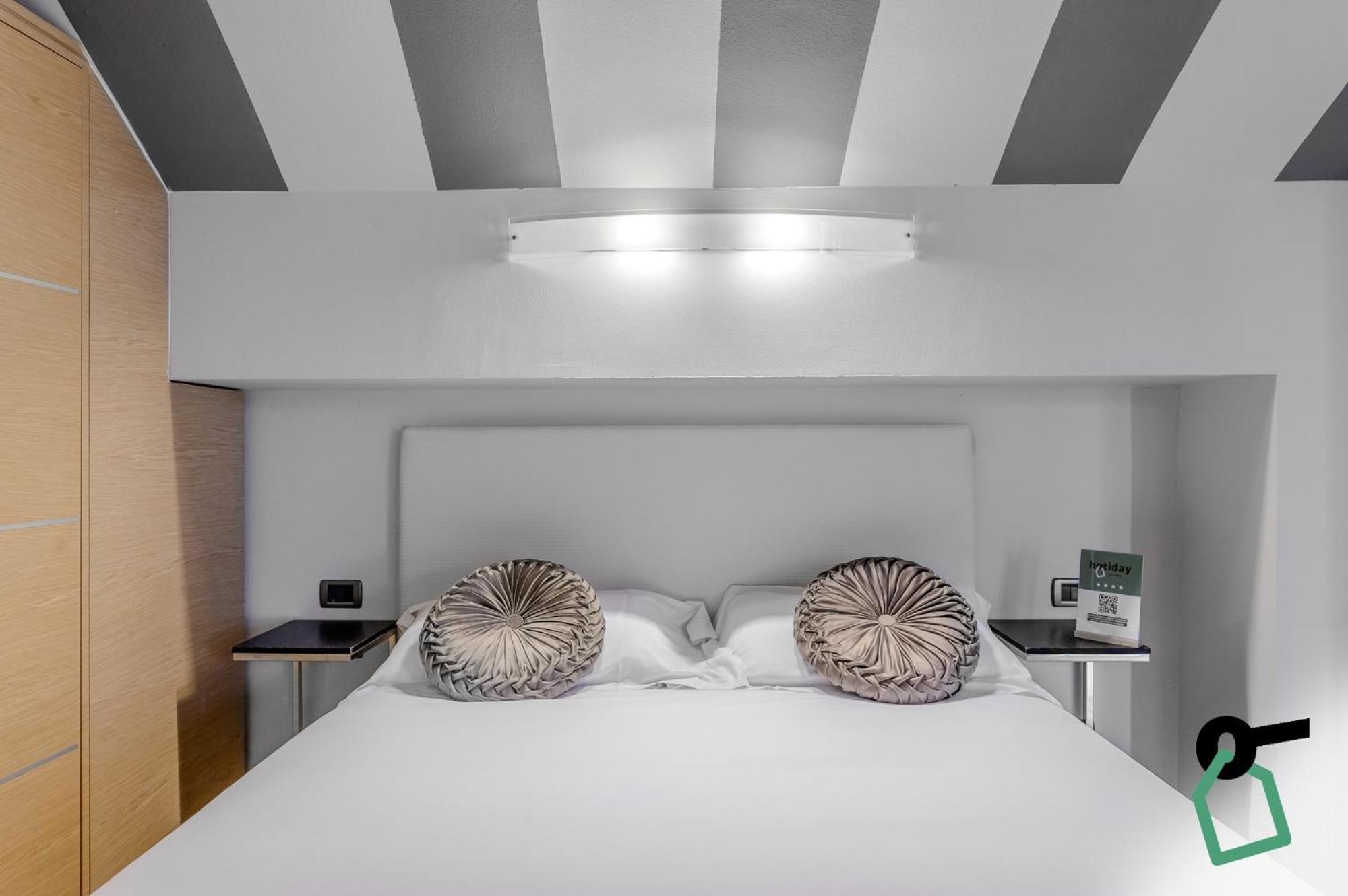 Hotiday Aparthotel Firenze ภายนอก รูปภาพ
