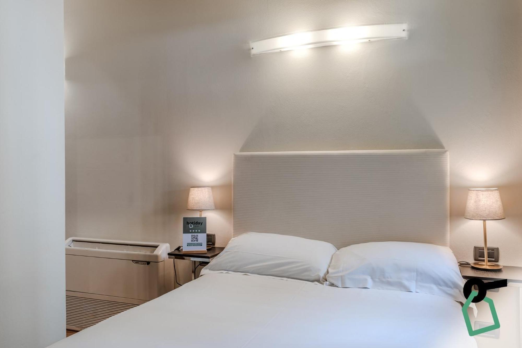 Hotiday Aparthotel Firenze ภายนอก รูปภาพ