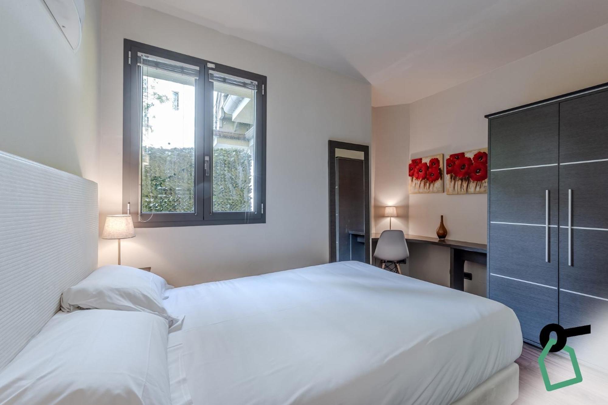 Hotiday Aparthotel Firenze ภายนอก รูปภาพ